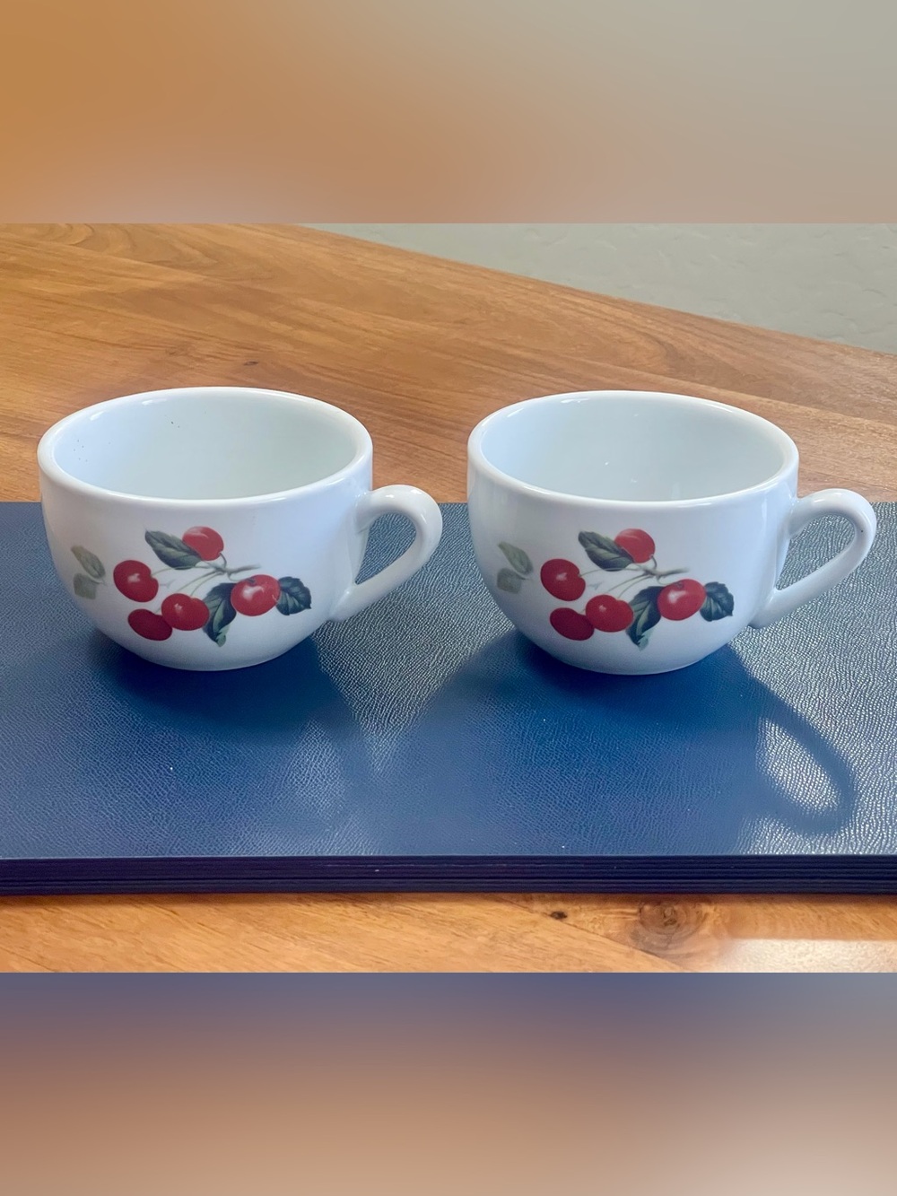 BIA Cordon Bleu Cherry Jumbo Soup Mugs Set of 2 Porcelain 5” Country Kitchen
